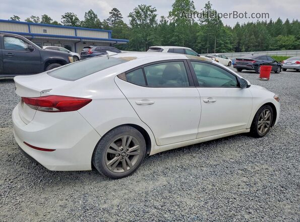 5NPD84LF4HH037553 2017 HYUNDAI ELANTRA White Trasero derecho