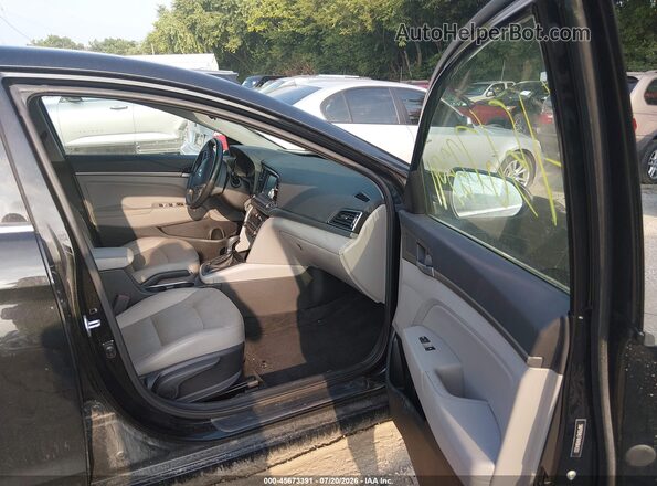 5NPD84LF4HH064333 2017 HYUNDAI ELANTRA Black Front interior view
