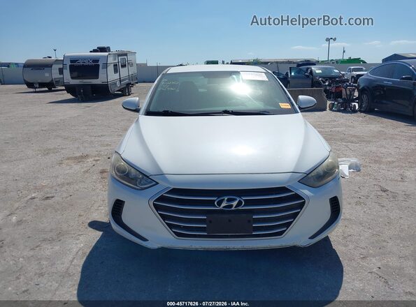 5NPD84LF4HH092990 2017 HYUNDAI ELANTRA White Vista del cuadro de instrumentos