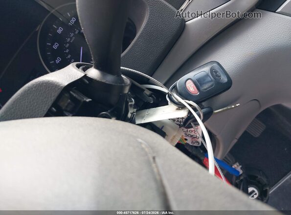 5NPD84LF4HH092990 2017 HYUNDAI ELANTRA White Vista del salpicadero