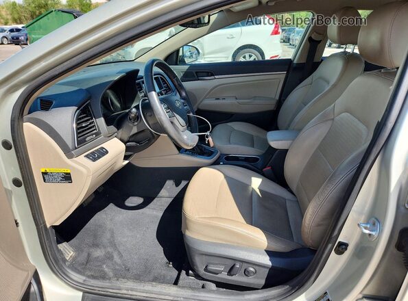 5NPD84LF4HH129682 2017 HYUNDAI ELANTRA White Vista interior delantera
