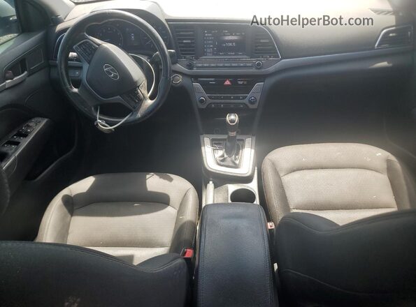 5NPD84LF4HH196394 2017 HYUNDAI ELANTRA Silver Widok deski rozdzielczej