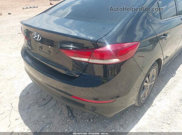 5NPD84LF4JH280088 2018 HYUNDAI ELANTRA Black Widok z przodu