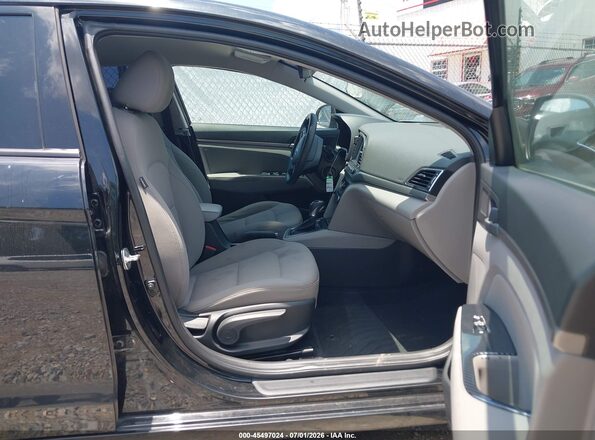 5NPD84LF4JH317639 2018 HYUNDAI ELANTRA Black Widok wnętrza z przodu