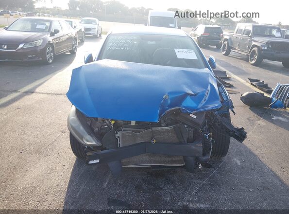 5NPD84LF4JH331654 2018 HYUNDAI ELANTRA Blue Rear interior view