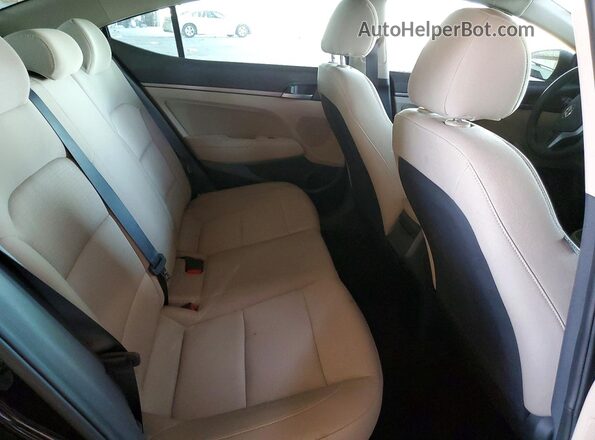 5NPD84LF4JH395323 2018 HYUNDAI ELANTRA Черный Вид задних сидений