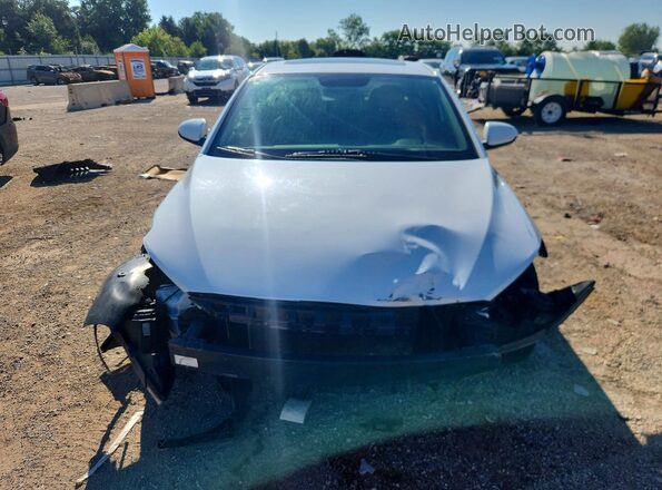 5NPD84LF4JH396925 2018 HYUNDAI ELANTRA White Front view