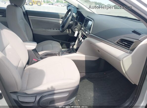 5NPD84LF4KH458874 2019 HYUNDAI ELANTRA Silver Vista interior delantera