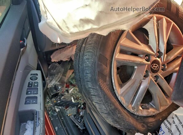 5NPD84LF4LH510800 2020 HYUNDAI ELANTRA Красный Вид панели приборов