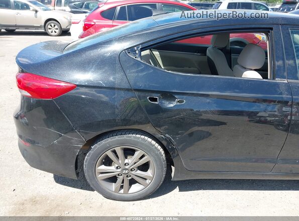 5NPD84LF5HH004433 2017 HYUNDAI ELANTRA Черный Вид спереди