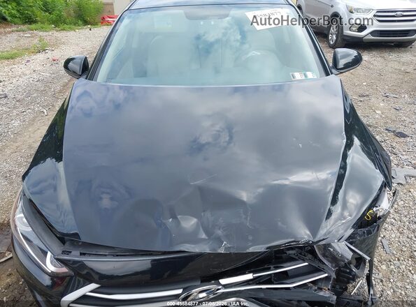 5NPD84LF5HH024388 2017 HYUNDAI ELANTRA Black Widok z tyłu