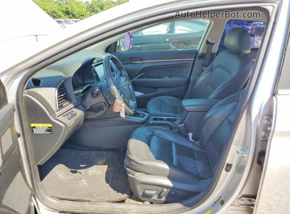 5NPD84LF5HH033396 2017 HYUNDAI ELANTRA Silver Front interior view
