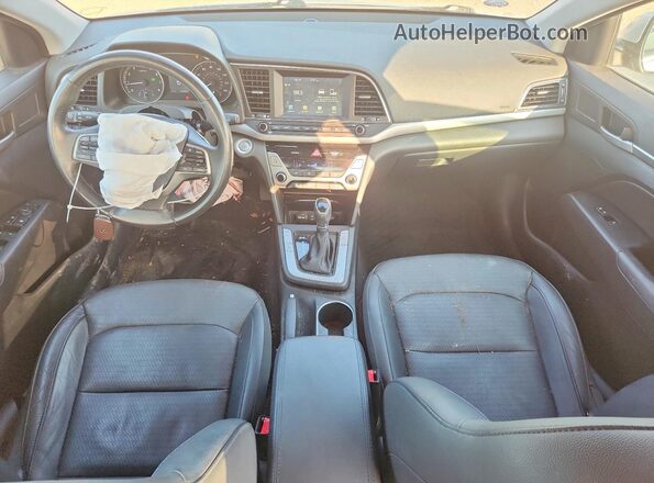 5NPD84LF5HH060792 2017 HYUNDAI ELANTRA Silver Dashboard view