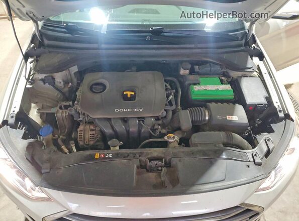 5NPD84LF5HH105715 2017 HYUNDAI ELANTRA Beige Widok wnętrza z tyłu