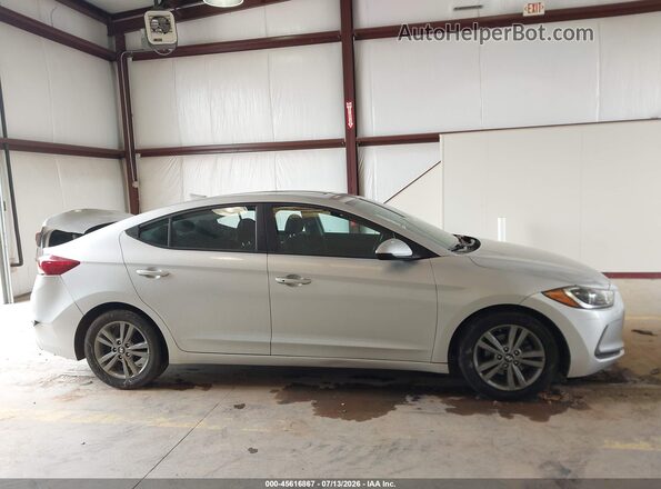 5NPD84LF5HH144997 2017 HYUNDAI ELANTRA Silver Rear interior view