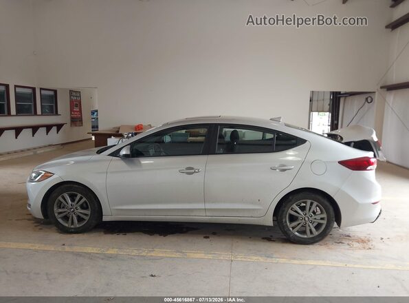 5NPD84LF5HH144997 2017 HYUNDAI ELANTRA Silver 360 interior view