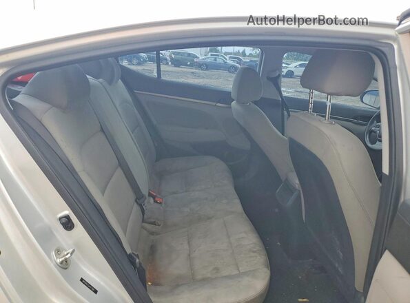 5NPD84LF5JH213841 2018 HYUNDAI ELANTRA Gray Вид задніх сидінь