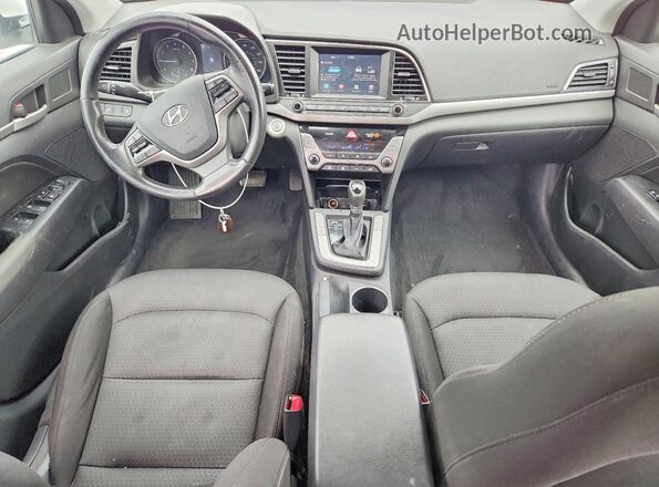 5NPD84LF5JH215654 2018 HYUNDAI ELANTRA White Вид панелі приладів