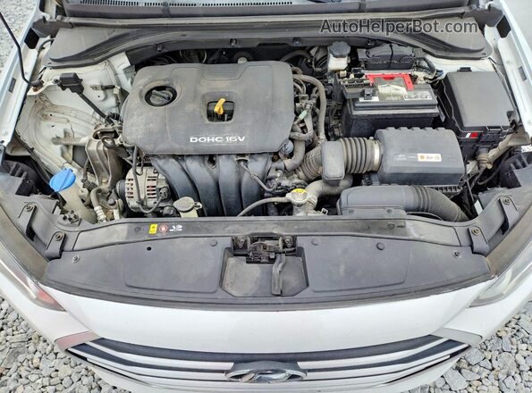 5NPD84LF5JH215654 2018 HYUNDAI ELANTRA White Вид задньої частини салону