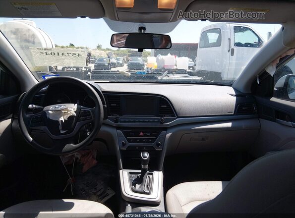 5NPD84LF5JH235208 2018 HYUNDAI ELANTRA Silver Вид салону спереду