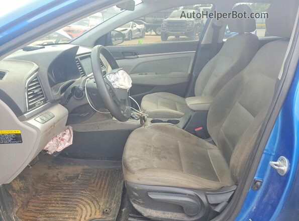 5NPD84LF5JH247827 2018 HYUNDAI ELANTRA Blue წინა სალონის ხედი