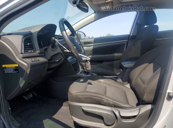 5NPD84LF5JH275272 2018 HYUNDAI ELANTRA Gray Widok wnętrza z przodu