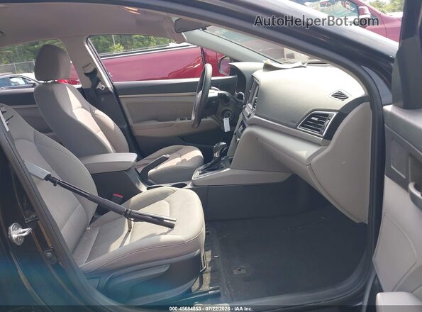 5NPD84LF5JH337138 2018 HYUNDAI ELANTRA Black Front interior view
