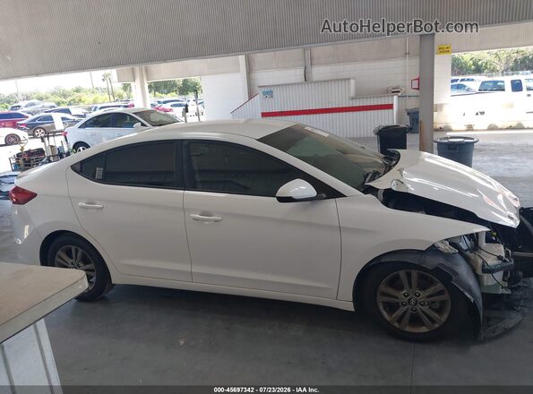 5NPD84LF5JH373573 2018 HYUNDAI ELANTRA Белый Вид задней части салона