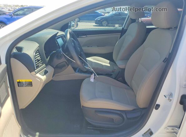 5NPD84LF5JH388073 2018 HYUNDAI ELANTRA White წინა სალონის ხედი