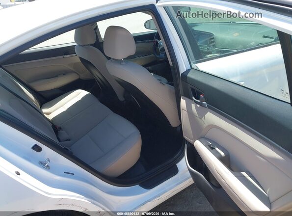 5NPD84LF5JH388588 2018 HYUNDAI ELANTRA White VIN sticker view