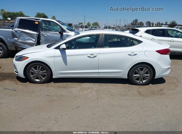 5NPD84LF5JH388588 2018 HYUNDAI ELANTRA White 360 interior view