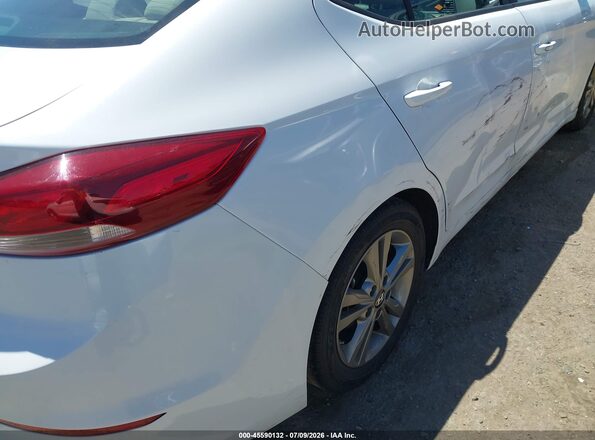 5NPD84LF5JH388588 2018 HYUNDAI ELANTRA White 