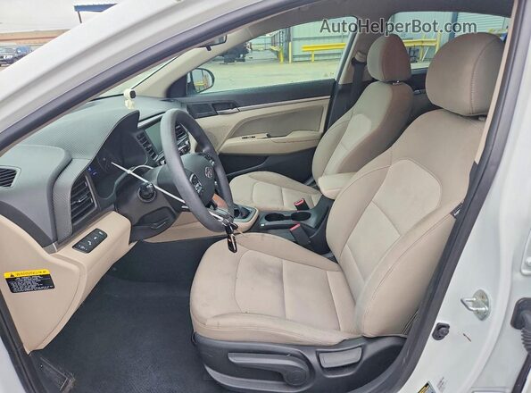 5NPD84LF5KH426158 2019 HYUNDAI ELANTRA White წინა სალონის ხედი