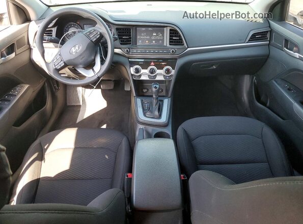 5NPD84LF5KH449519 2019 HYUNDAI ELANTRA Серебряный Вид панели приборов