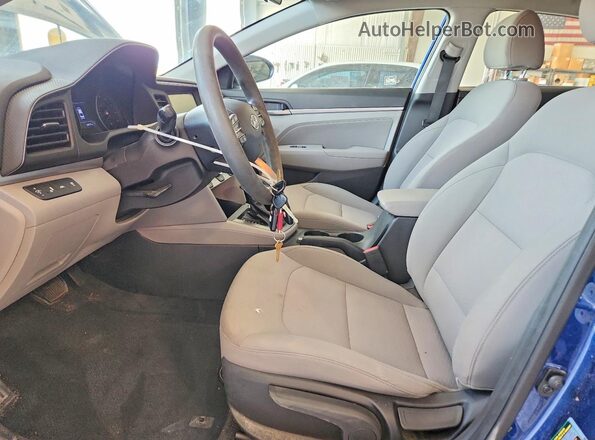 5NPD84LF5KH491575 2019 HYUNDAI ELANTRA Blue წინა სალონის ხედი
