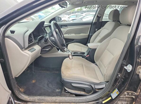 5NPD84LF5KH494962 2019 HYUNDAI ELANTRA Черный Вид салона спереди