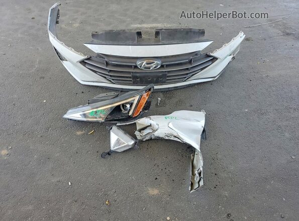 5NPD84LF5LH548567 2020 HYUNDAI ELANTRA White Vista del compartimento del motor