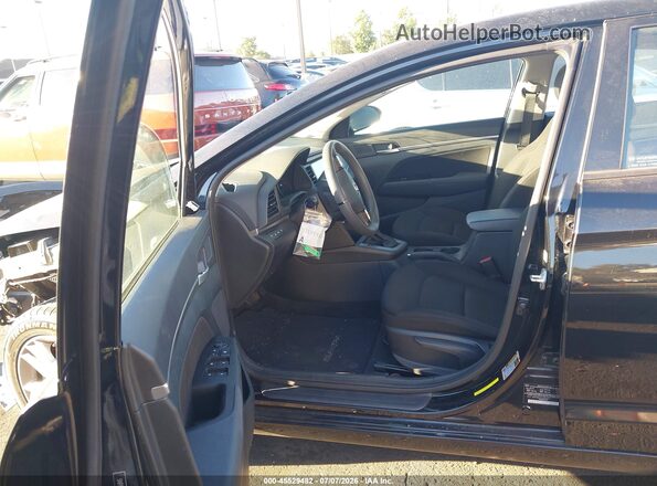 5NPD84LF5LH566471 2020 HYUNDAI ELANTRA Black Вид салону спереду