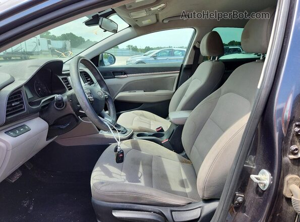 5NPD84LF5LH586770 2020 HYUNDAI ELANTRA Серый Вид салона спереди