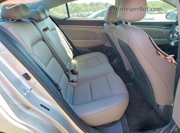 5NPD84LF6HH057903 2017 HYUNDAI ELANTRA Серебряный Вид задних сидений