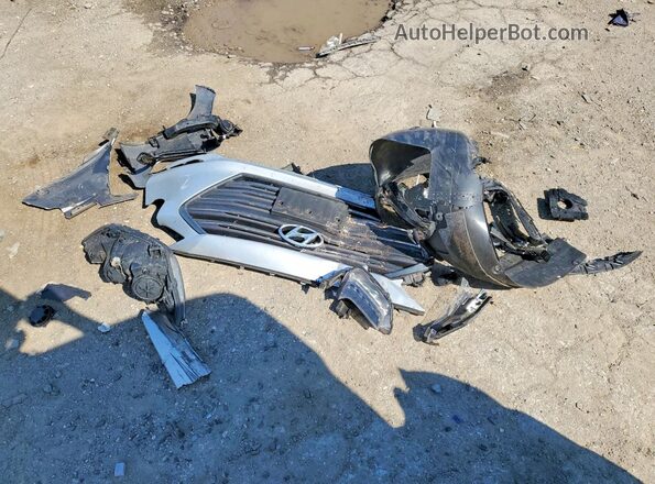 5NPD84LF6HH057903 2017 HYUNDAI ELANTRA Серебряный Вид подкапотного пространства