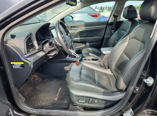 5NPD84LF6HH074054 2017 HYUNDAI ELANTRA Black წინა სალონის ხედი