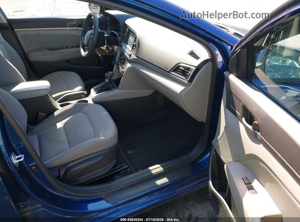 5NPD84LF6HH098418 2017 HYUNDAI ELANTRA Blue Вид салону спереду