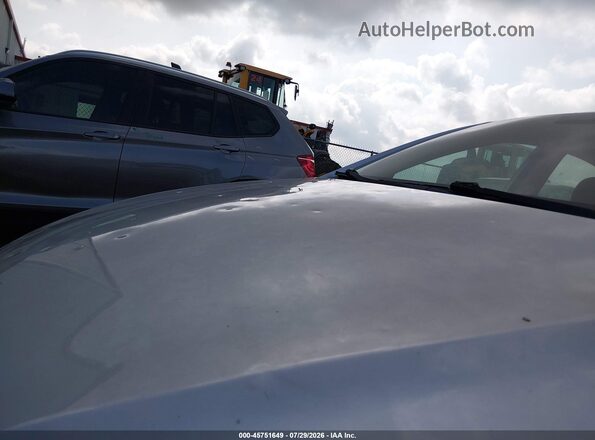 5NPD84LF6HH119915 2017 HYUNDAI ELANTRA Silver Widok z przodu