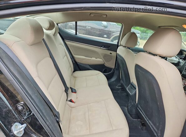 5NPD84LF6HH124824 2017 HYUNDAI ELANTRA Black Հետևի նստատեղերի տեսք