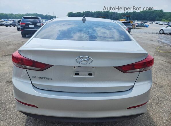 5NPD84LF6JH243866 2018 HYUNDAI ELANTRA Серебряный Вид сзади