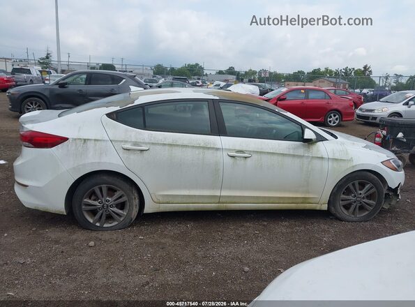 5NPD84LF6JH330571 2018 HYUNDAI ELANTRA White Vista interior trasera