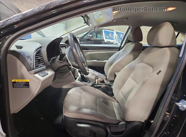 5NPD84LF6JH333390 2018 HYUNDAI ELANTRA Black Widok wnętrza z przodu