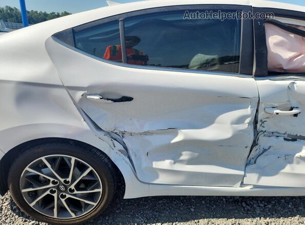 5NPD84LF6KH485610 2019 HYUNDAI ELANTRA White Հետևի նստատեղերի տեսք