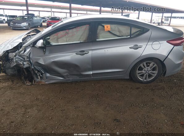 5NPD84LF7HH037613 2017 HYUNDAI ELANTRA Gray Rear interior view